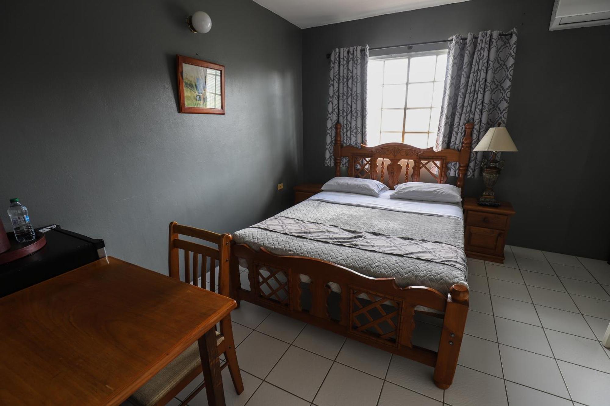 Airport Inn Piarco Exterior photo