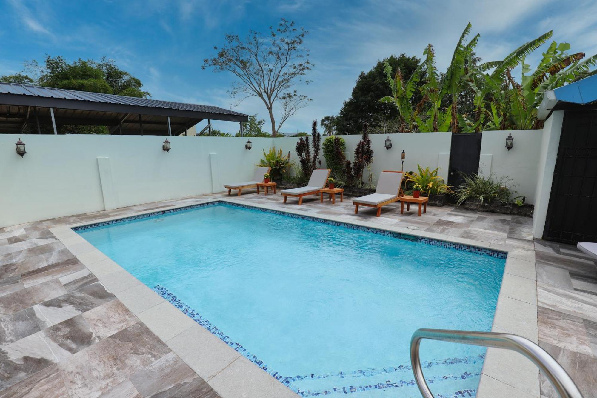 Airport Inn Piarco Exterior photo