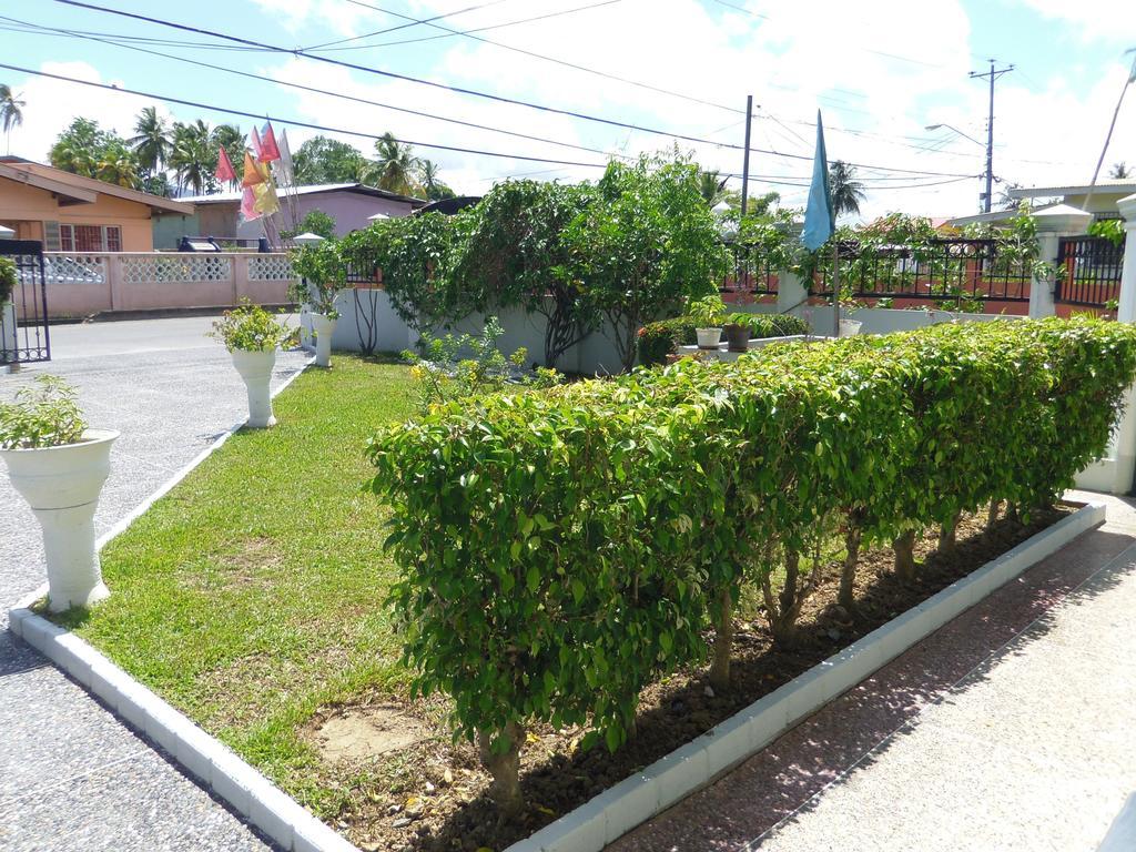 Airport Inn Piarco Exterior photo
