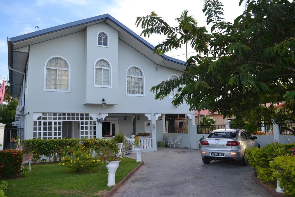 Airport Inn Piarco Exterior photo